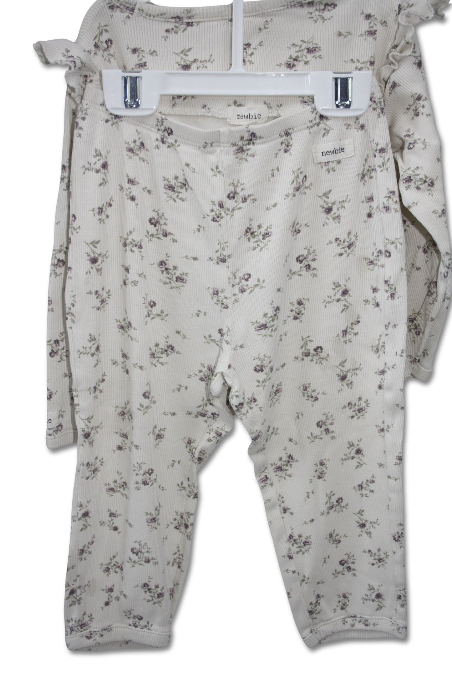 2 delad pyjamas Newbie