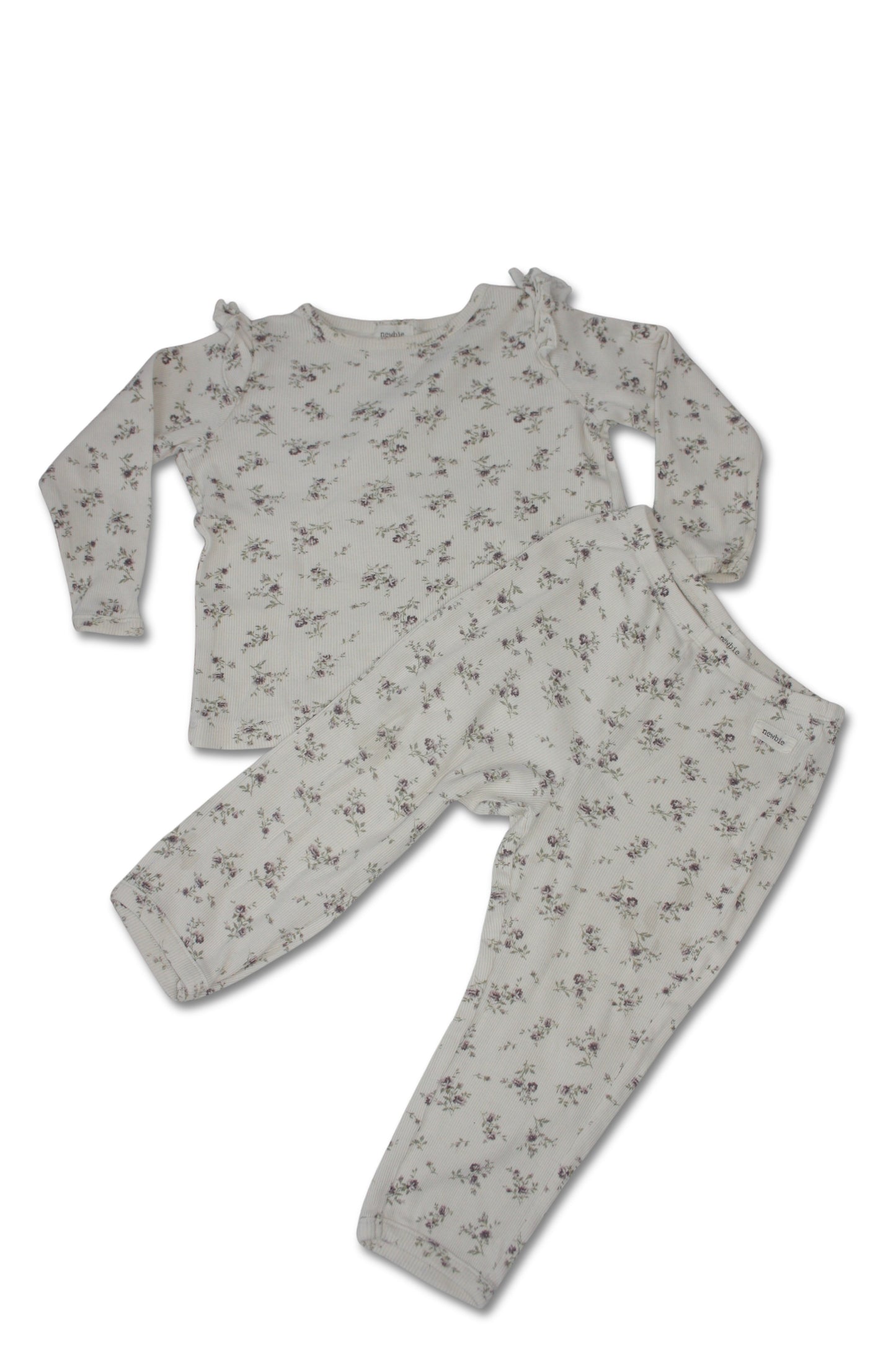 2 delad pyjamas Newbie