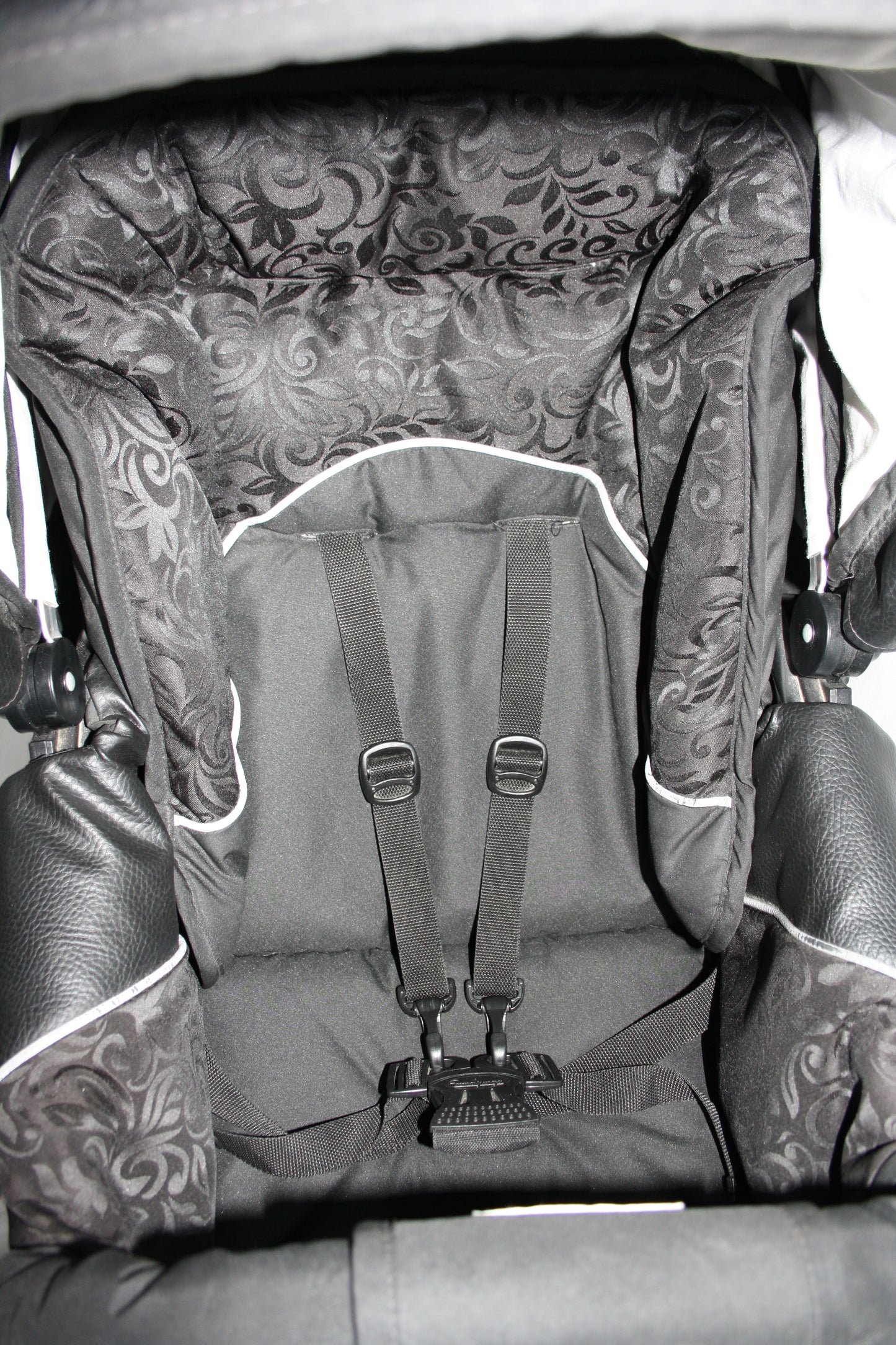 Barnvagn Emmaljunga Nitro Ligg och Sittdel