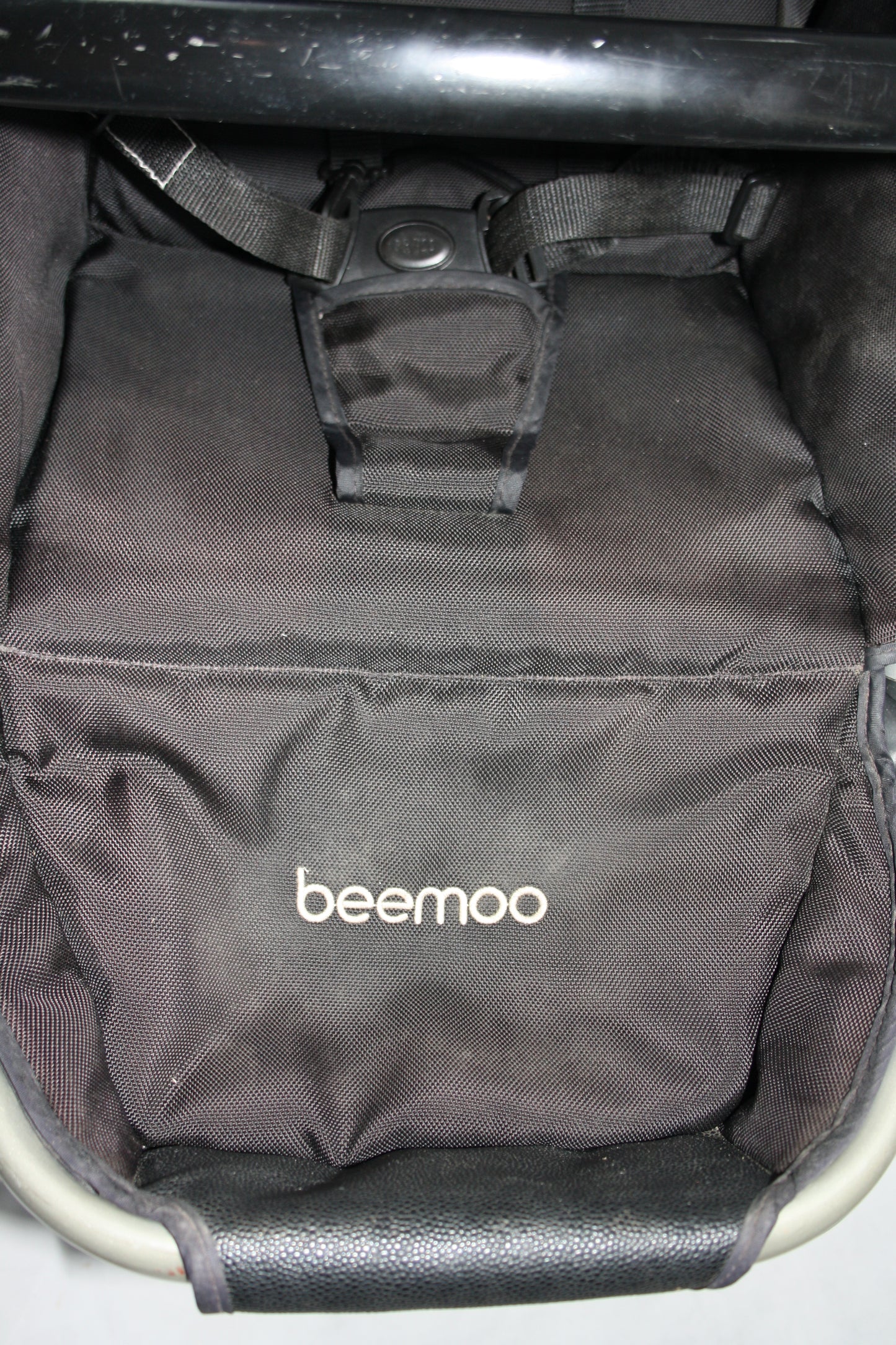 Barnvagn Beemoo