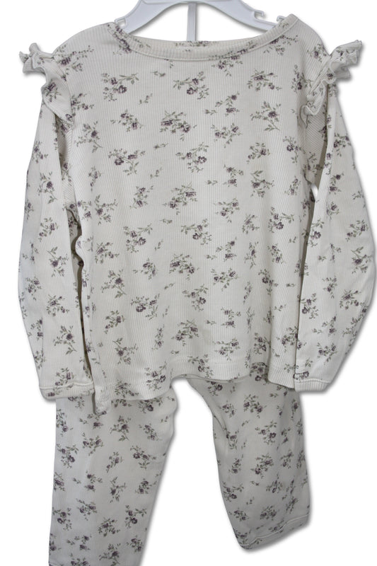 2 delad pyjamas Newbie