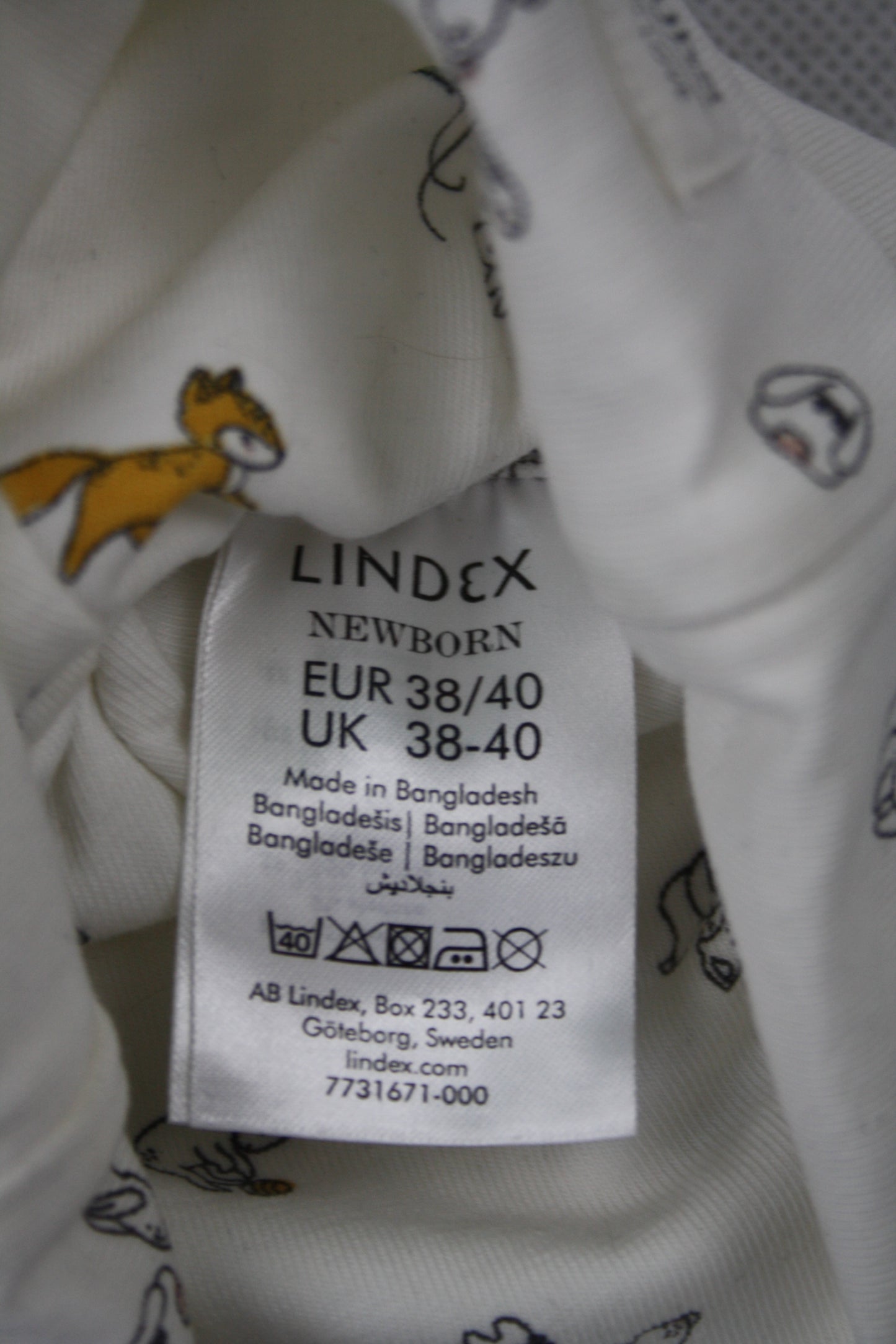 Mössa / Lindex / 38-40