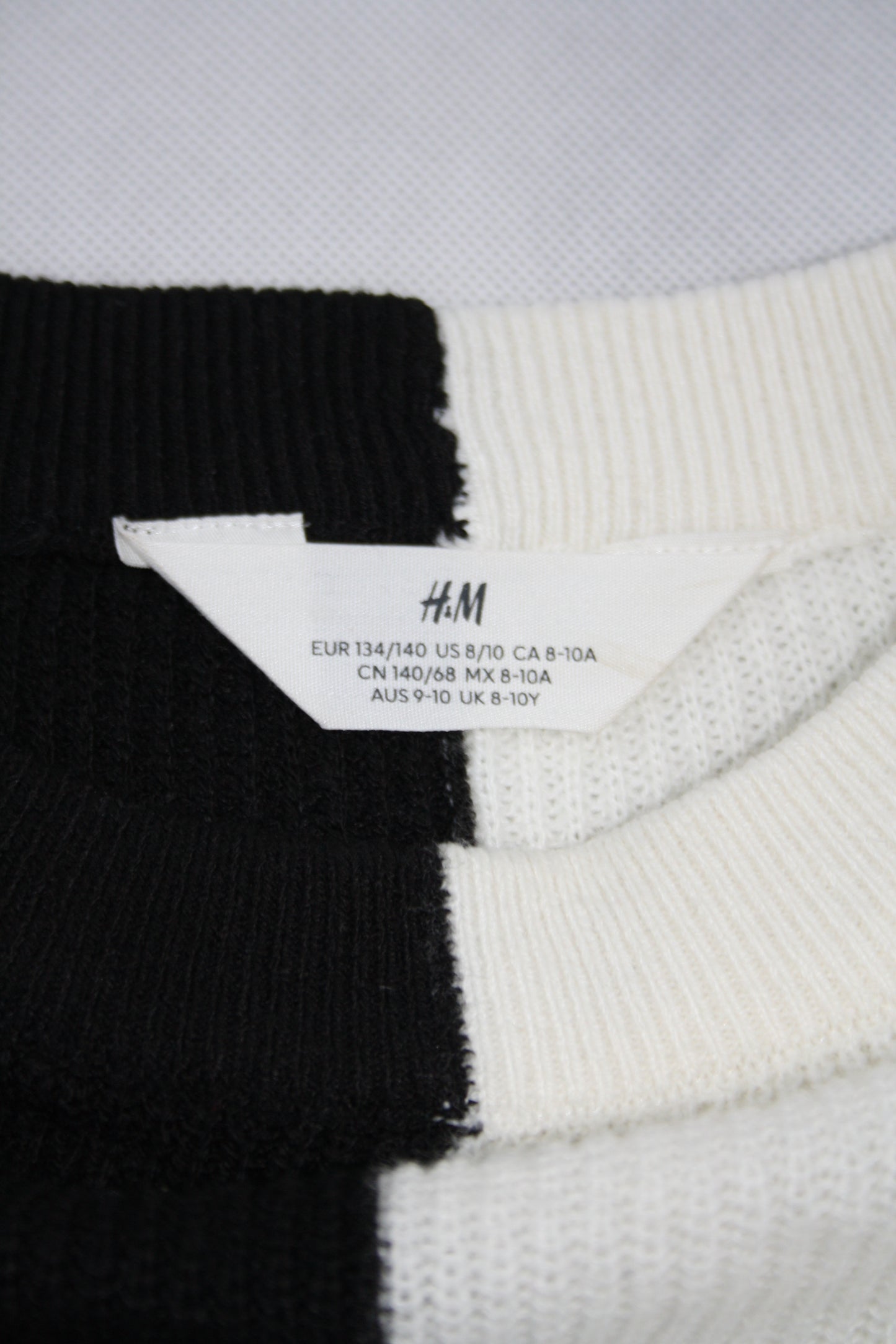 Tröja / H&M / 134-140